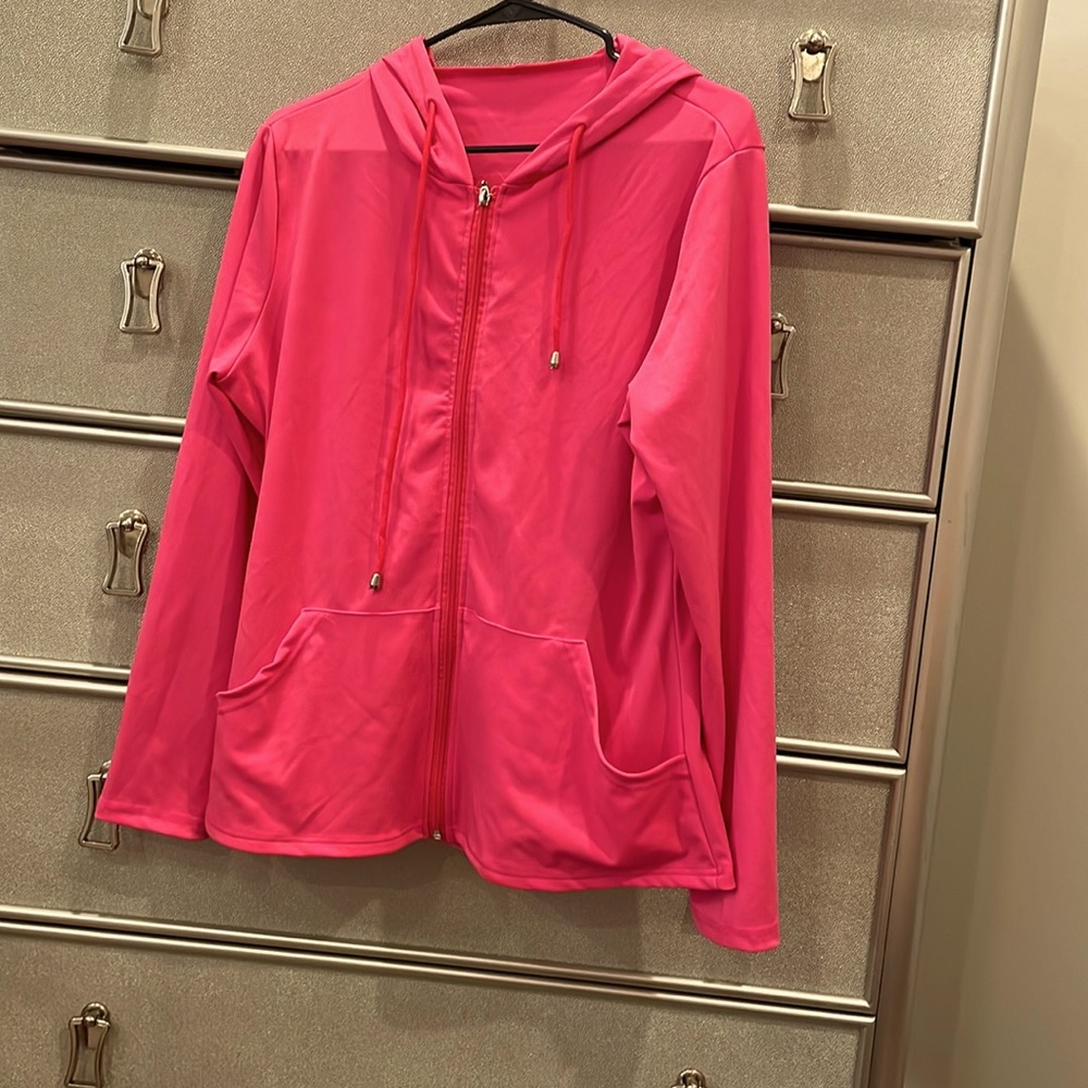 Two-piece hot pink., pre-love coordinate set